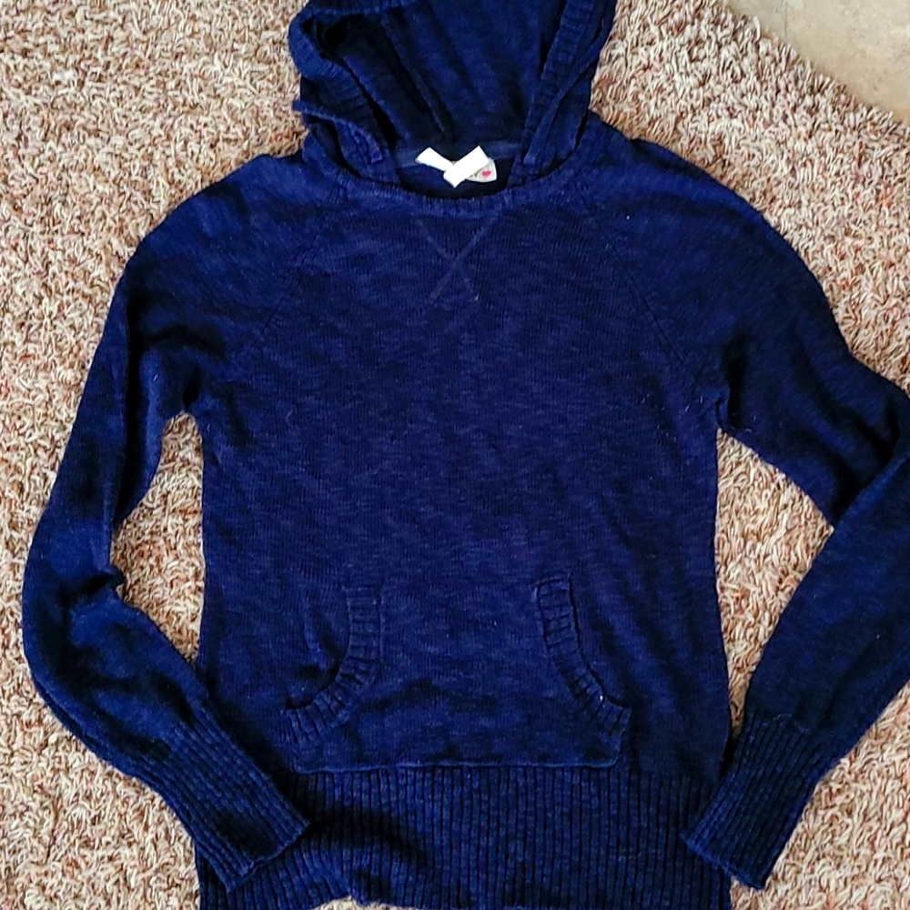 Hooded sweater